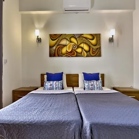 아파트 Exquisite 3-bedroom Duplex Penthouse With Jacuzzi In Centre 발레타