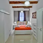 Exquisite 3-bedroom Duplex Penthouse With Jacuzzi In Centre * La Valeta