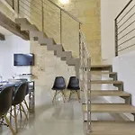 Apartamento Exquisite 3-bedroom Duplex Penthouse With Jacuzzi In Centre *