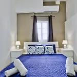 Apartamento Exquisite 3-bedroom Duplex Penthouse With Jacuzzi In Centre La Valeta